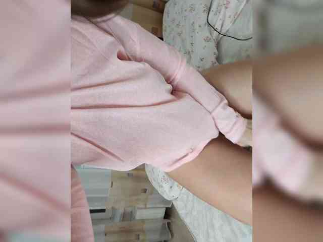 Angelia22 Live Webcam on BongaCams