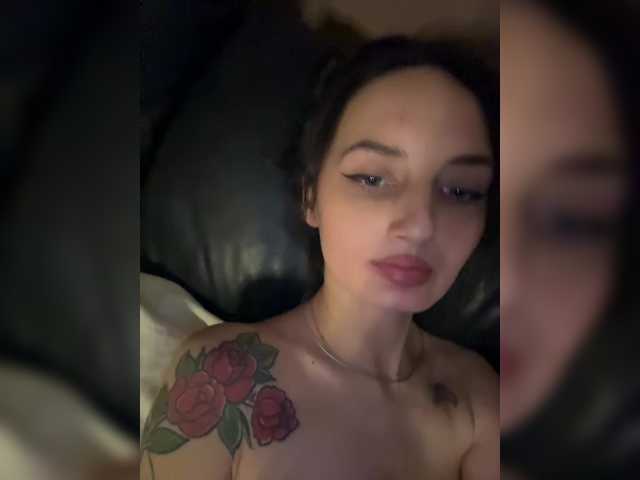 Wow-Eva's BongaCams show and profile