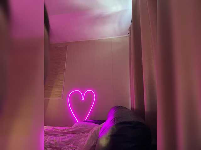 Wow-Eva's BongaCams show and profile