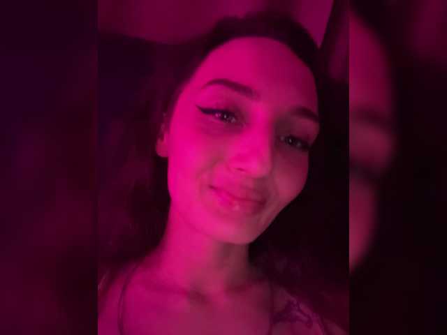 Wow-Eva's BongaCams show and profile