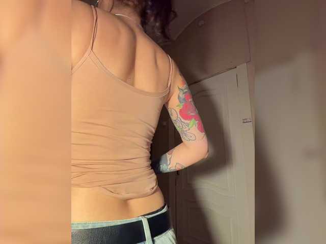 Wow-Eva's BongaCams show and profile