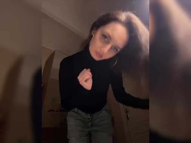 Wow-Eva's BongaCams show and profile