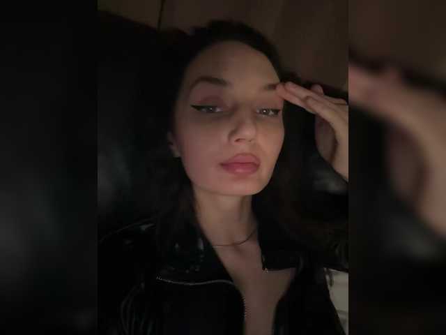 Wow-Eva's BongaCams show and profile