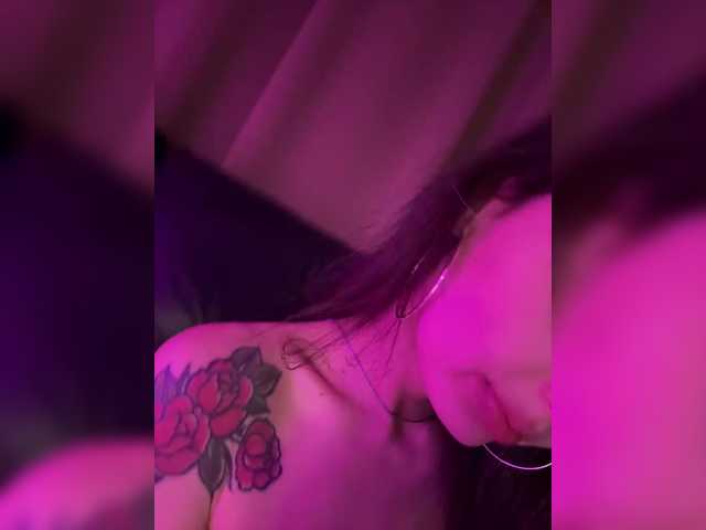 Wow-Eva's BongaCams show and profile