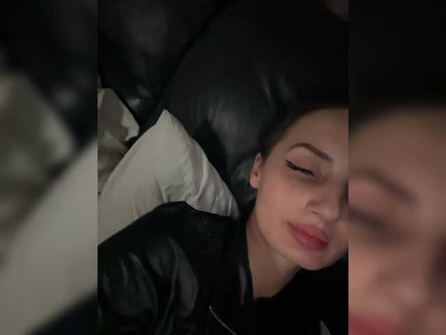 Wow-Eva's BongaCams show and profile