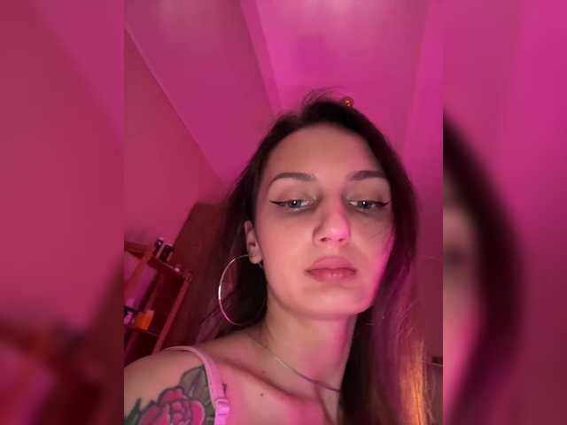 Wow-Eva's BongaCams show and profile