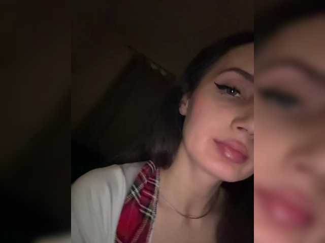 Wow-Eva's BongaCams show and profile