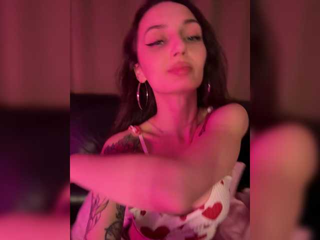 Wow-Eva's BongaCams show and profile