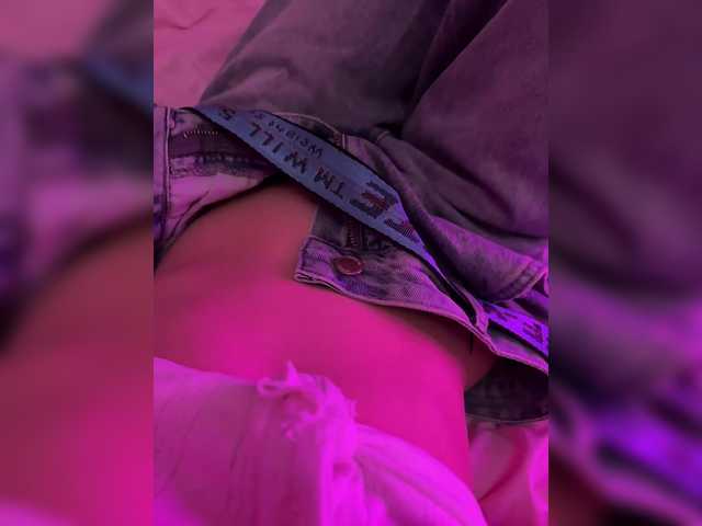 Wow-Eva's BongaCams show and profile