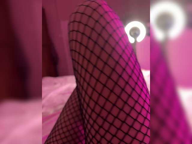 Wow-Eva's BongaCams show and profile