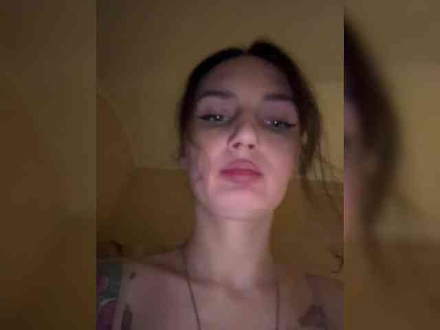 Wow-Eva Live Webcam on BongaCams