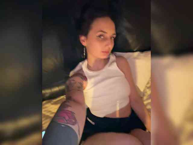 Wow-Eva Live Webcam on BongaCams