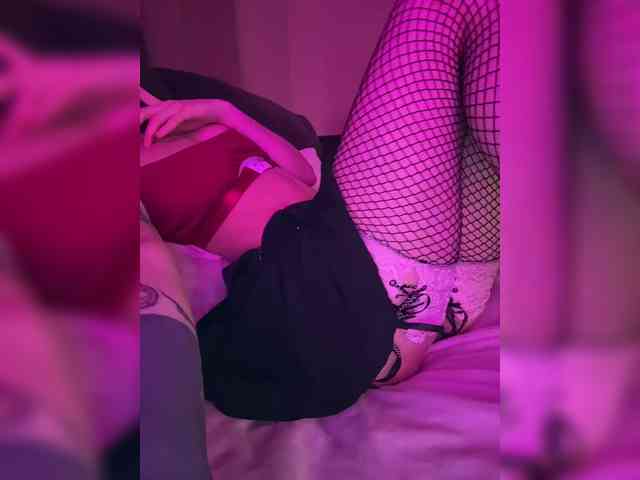 Wow-Eva Live Webcam on BongaCams