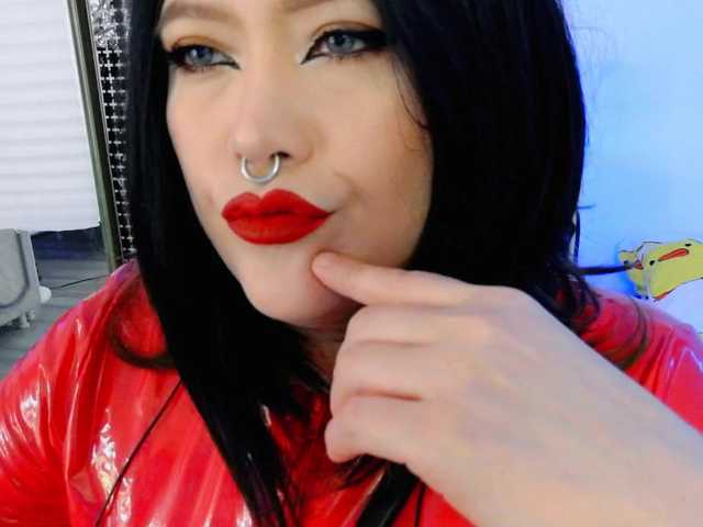 Laura-Wicked's BongaCams show and profile