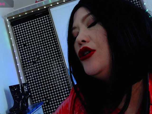 Laura-Wicked's BongaCams show and profile