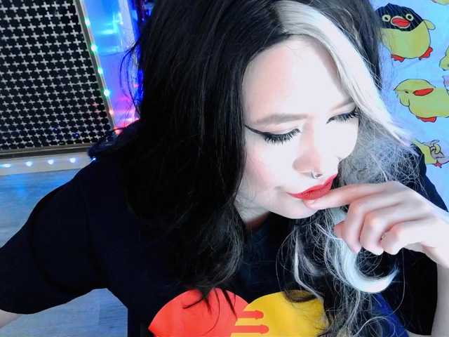 Laura-Wicked's BongaCams show and profile