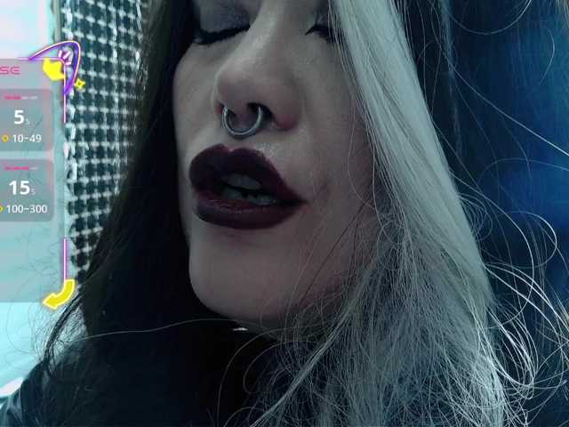 Laura-Wicked's BongaCams show and profile