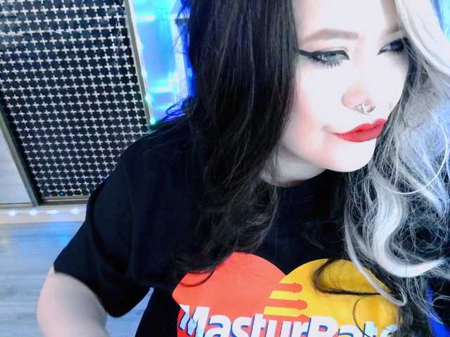 Laura-Wicked's BongaCams show and profile