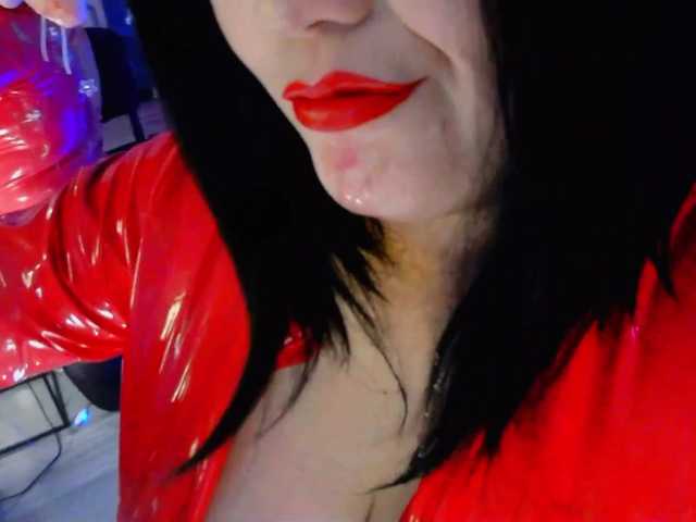 Laura-Wicked's BongaCams show and profile