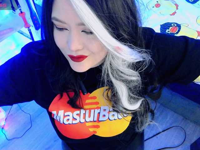 Laura-Wicked's BongaCams show and profile