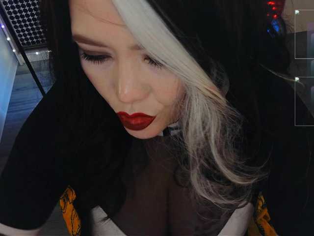 Laura-Wicked's BongaCams show and profile