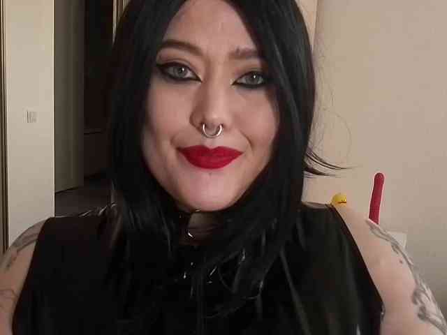 Laura-Wicked webcam