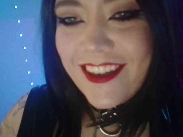 Laura-Wicked webcam