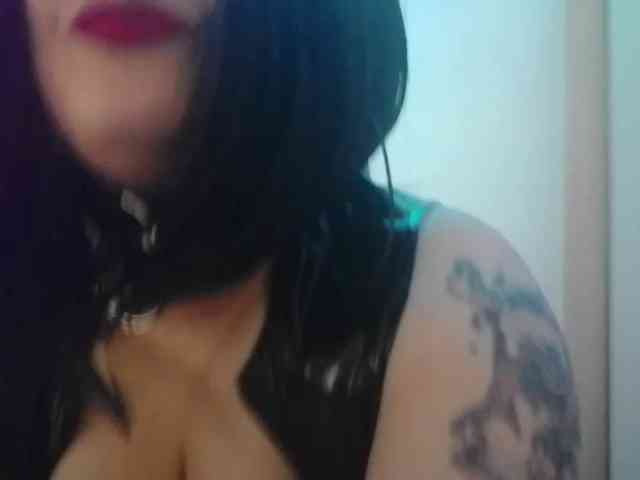 Laura-Wicked webcam