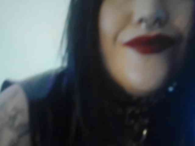 Laura-Wicked webcam
