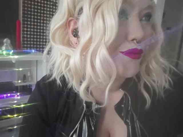 Laura-Wicked Laura-Wicked