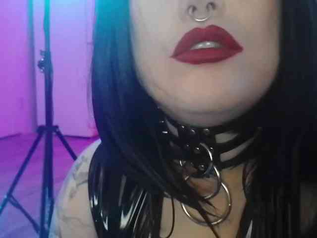 Laura-Wicked webcam