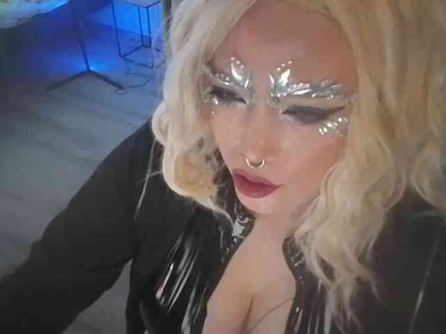 Laura-Wicked Laura-Wicked