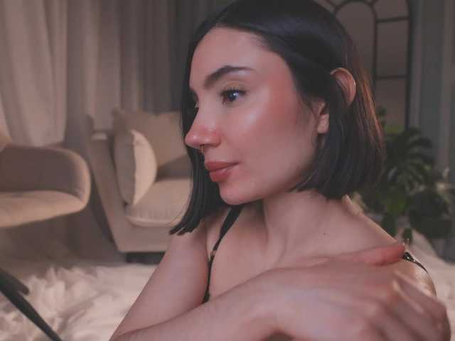 AmyArmstrong's BongaCams show and profile