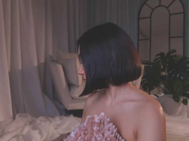 AmyArmstrong's BongaCams show and profile