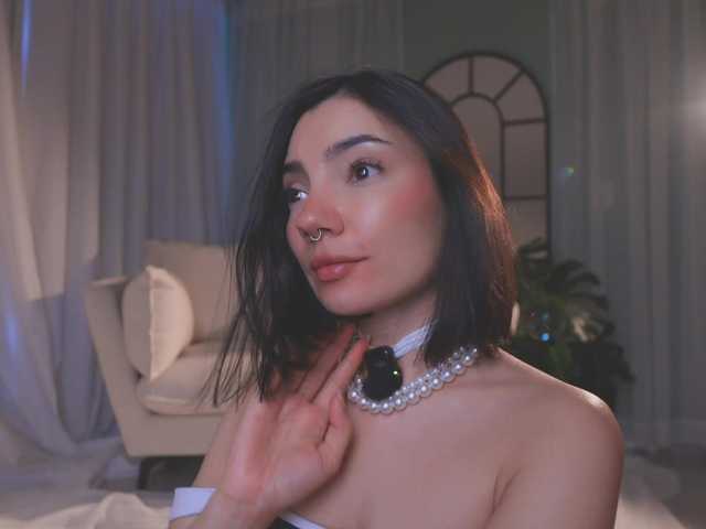 AmyArmstrong's BongaCams show and profile