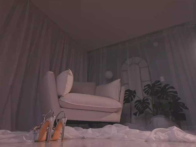 AmyArmstrong's BongaCams show and profile