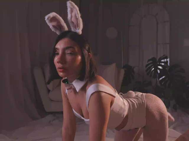 AmyArmstrong's BongaCams show and profile