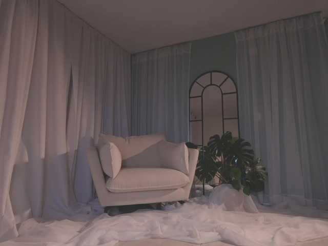 AmyArmstrong's BongaCams show and profile