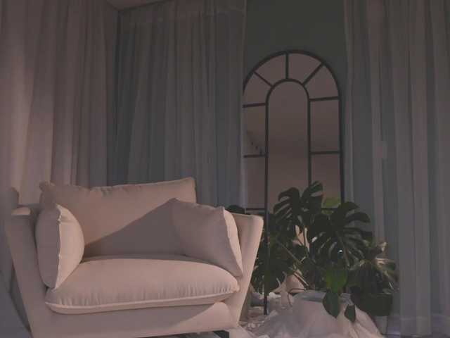 AmyArmstrong's BongaCams show and profile