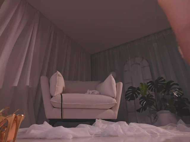 AmyArmstrong's BongaCams show and profile