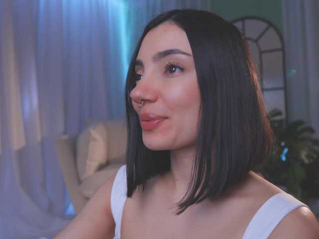 AmyArmstrong's BongaCams show and profile