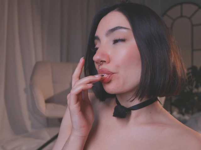 AmyArmstrong's BongaCams show and profile