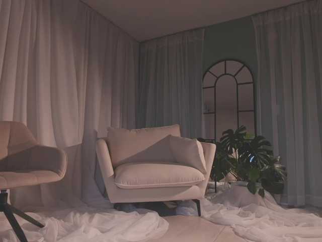 AmyArmstrong's BongaCams show and profile