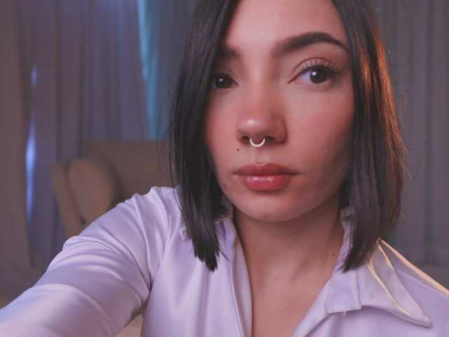 AmyArmstrong's BongaCams show and profile