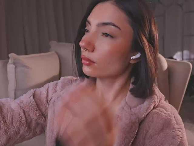 AmyArmstrong's BongaCams show and profile