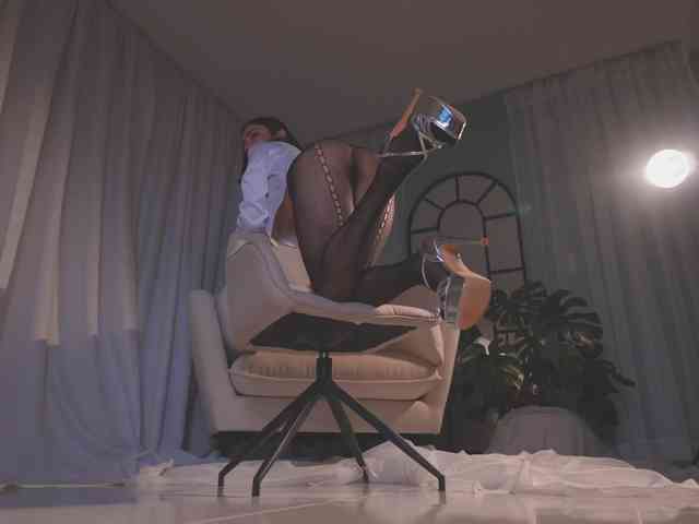 AmyArmstrong Live Webcam on BongaCams