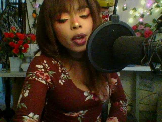 Lilianjackson webcam bongacams model stream image