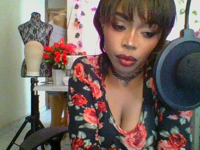Lilianjackson's BongaCams show and profile
