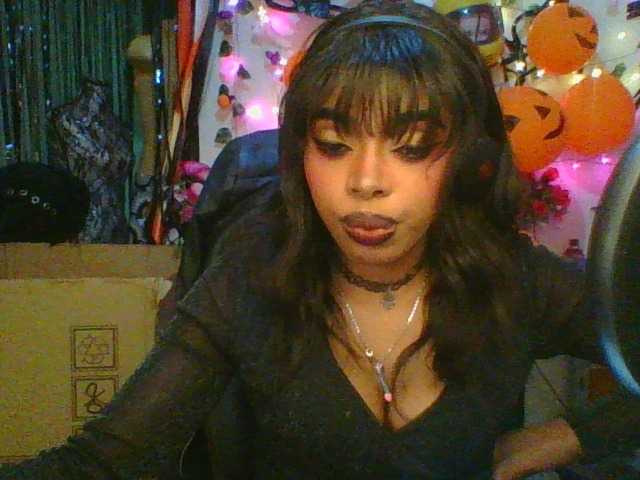 Lilianjackson webcam bongacams model stream image