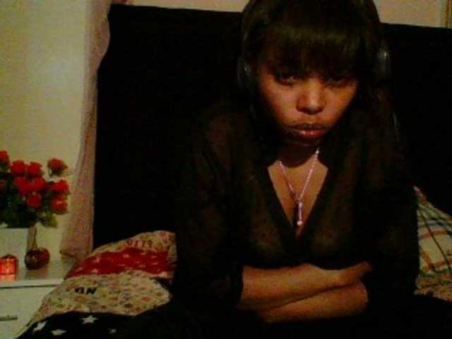 Lilianjackson ist ein heißes deutsches Camgirl, das dich in ihrer Live-Show erwartet